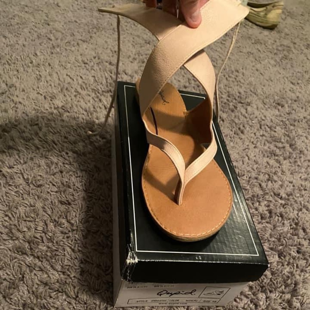 Qupid light pink criss cross sandals